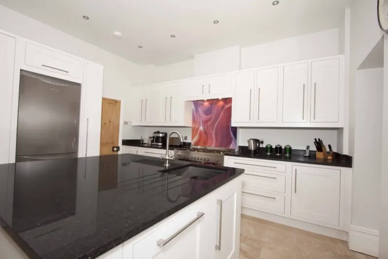 Portchester Inframe Primed MDF (Classic Frame) — Hand Painted White
