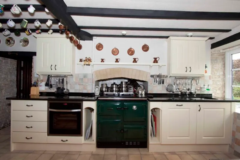 Hartland Painted Ash — Oak